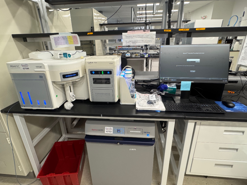 Image of Invitrogen Attune NxT AFC2 Acoustic Focusing System w/ CytKick AutoSampler